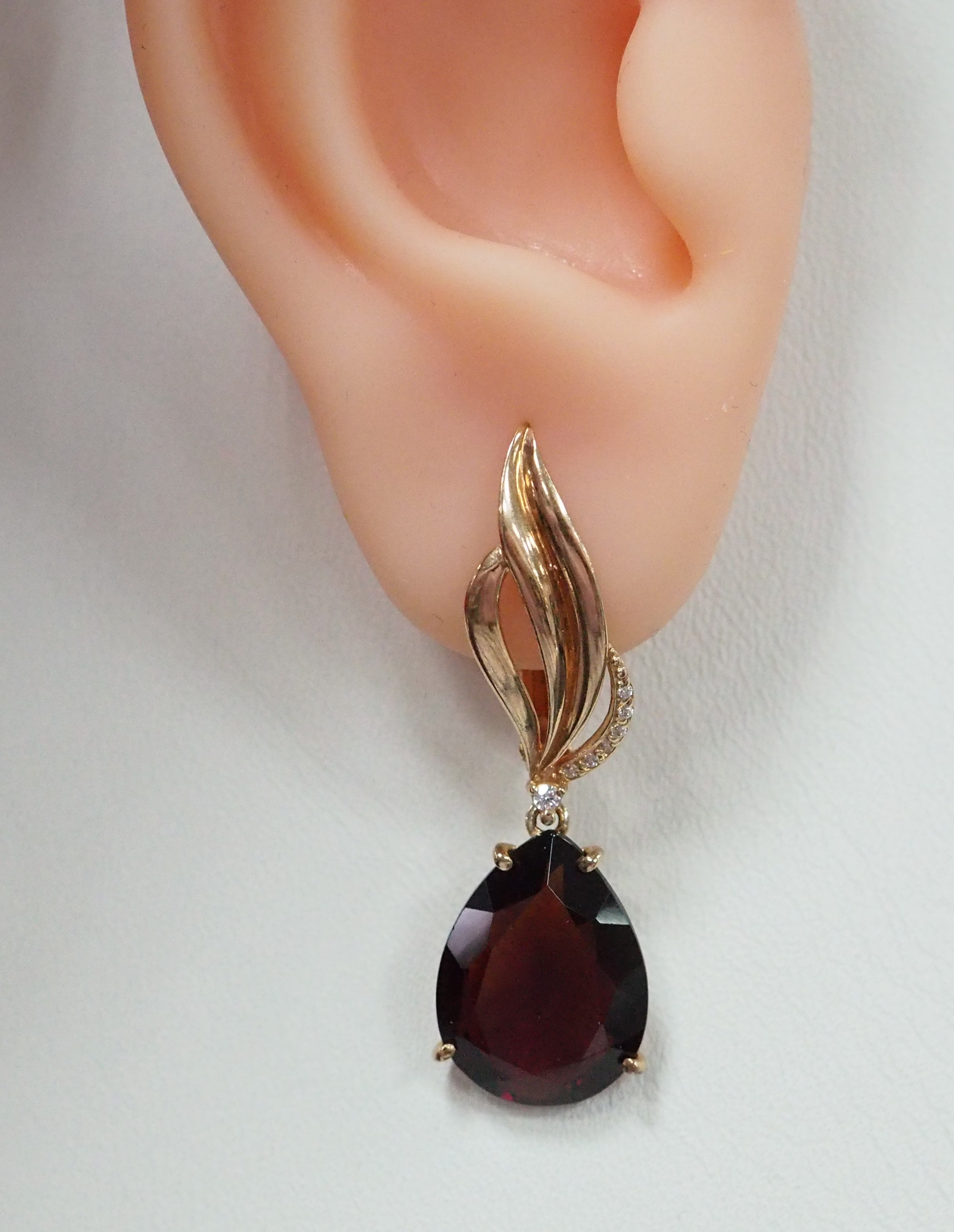 Серебряные серьги с ситаллами